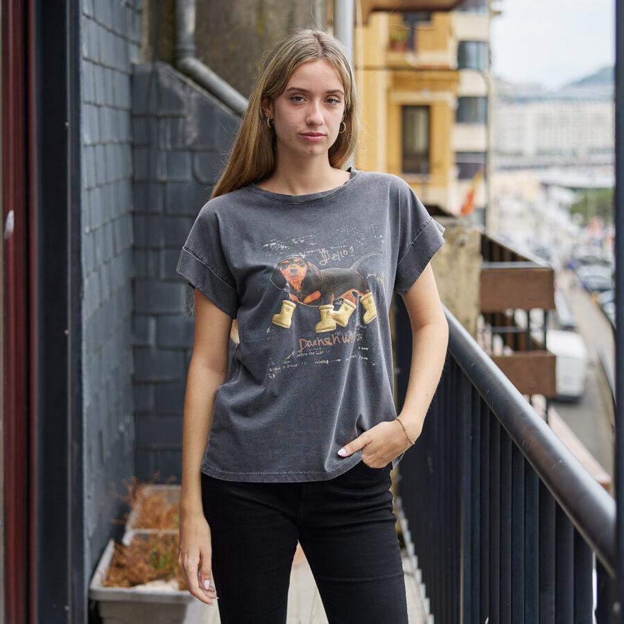 Camiseta con perrito